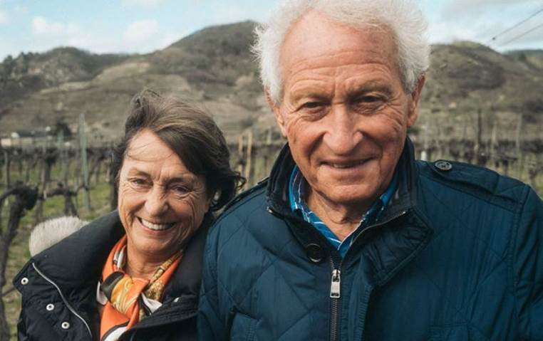 A person and person smiling  Description automatically generated with low confidence